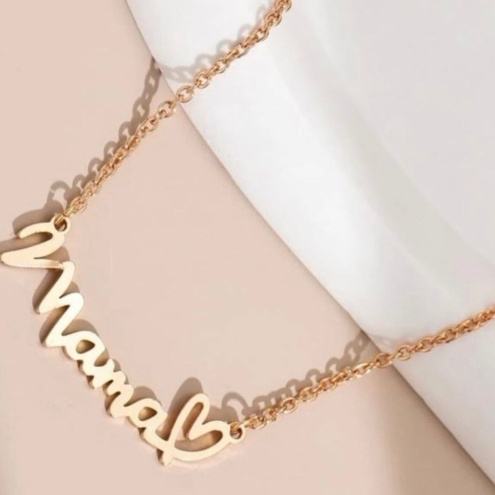 NEW Dainty Elegant Mama' Necklace 18” chain Makes a nice gift. NWT